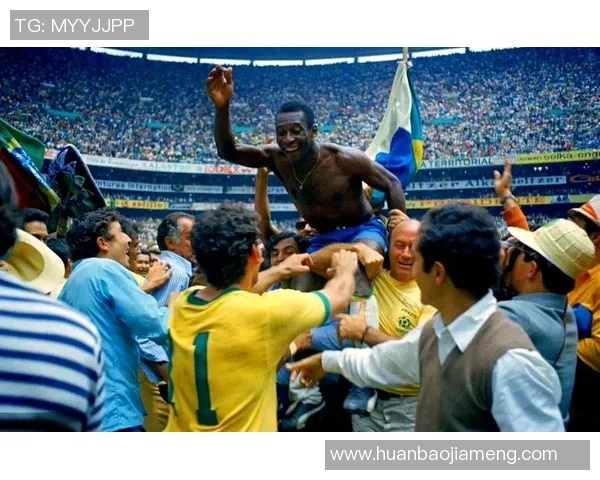 四大传奇足球球星的荣耀历程与时代影响力解析