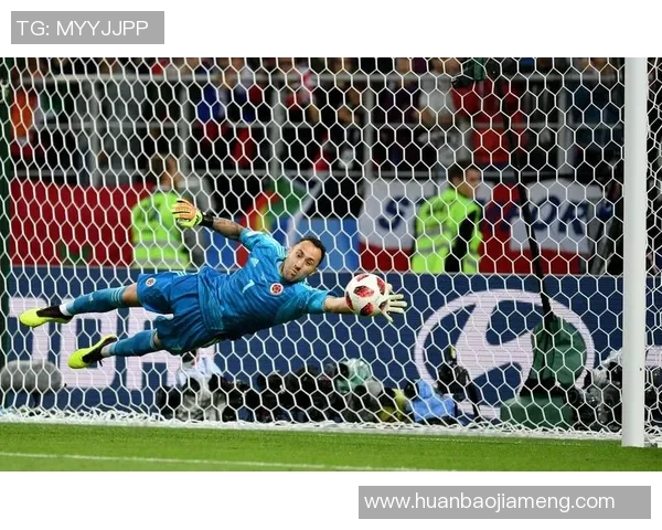 足球巨星化身守门员铁壁展现巅峰扑救瞬间震撼全场